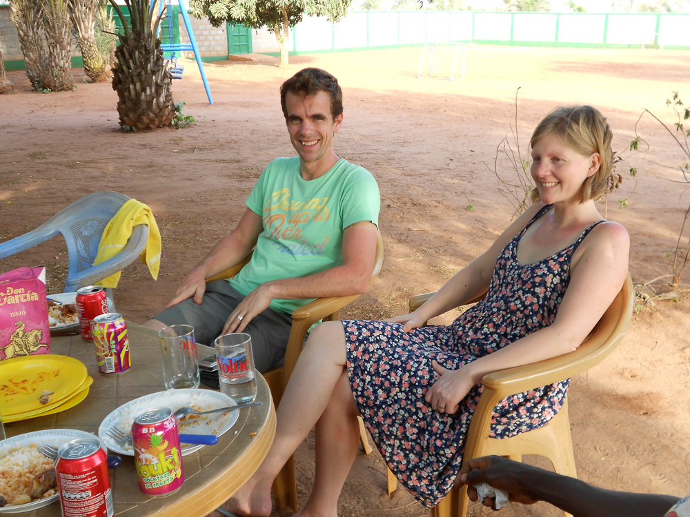 Tom en Nathakie "vzw TogoKds" op bezoek.